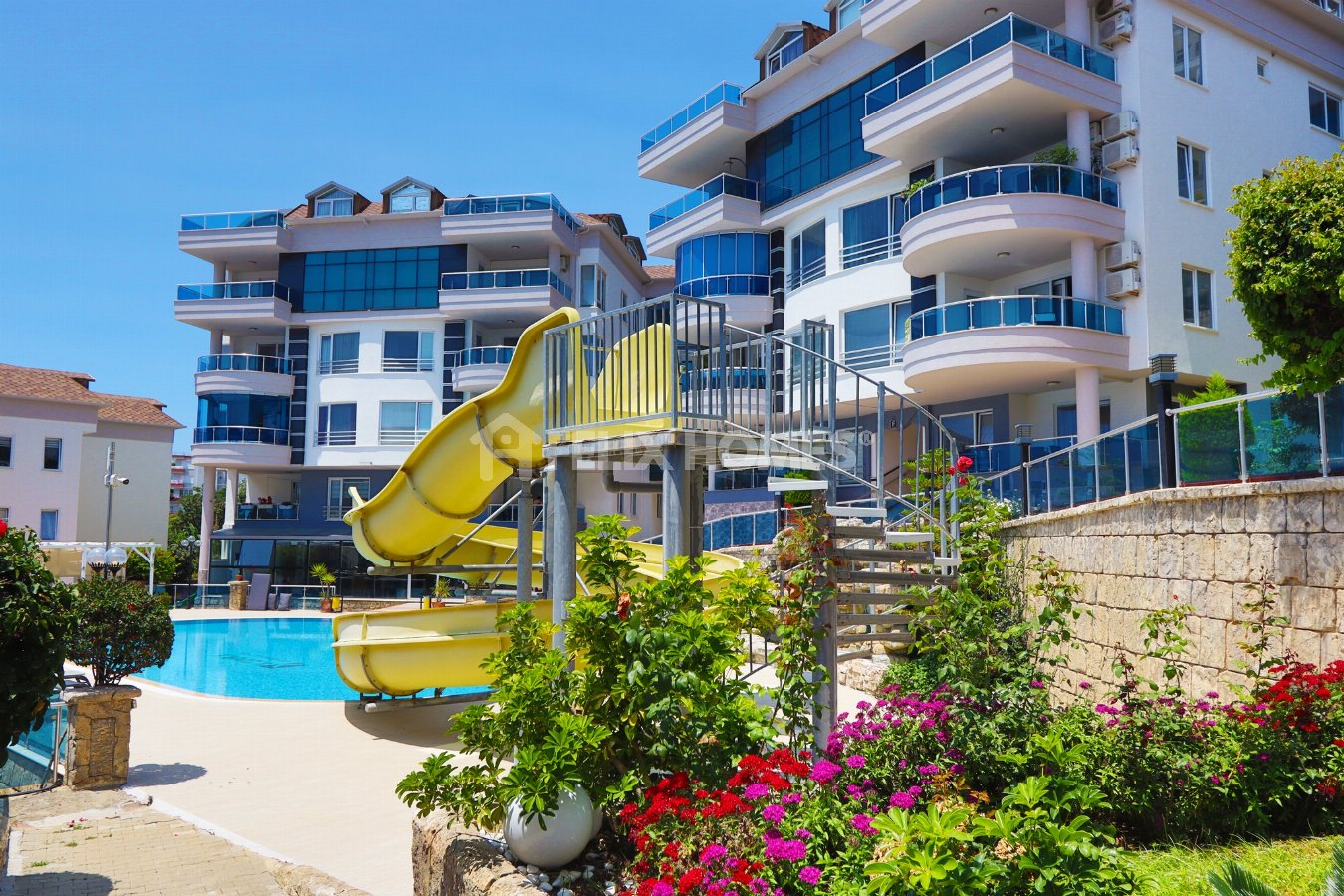 Cleopatra Blue Bay Complex  1+1  Apartment  Suitable for Residence